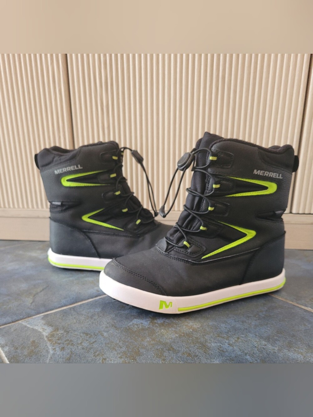 Merrell Snow Bank 3.0 waterproof insulated snow boots youth 6 black lime